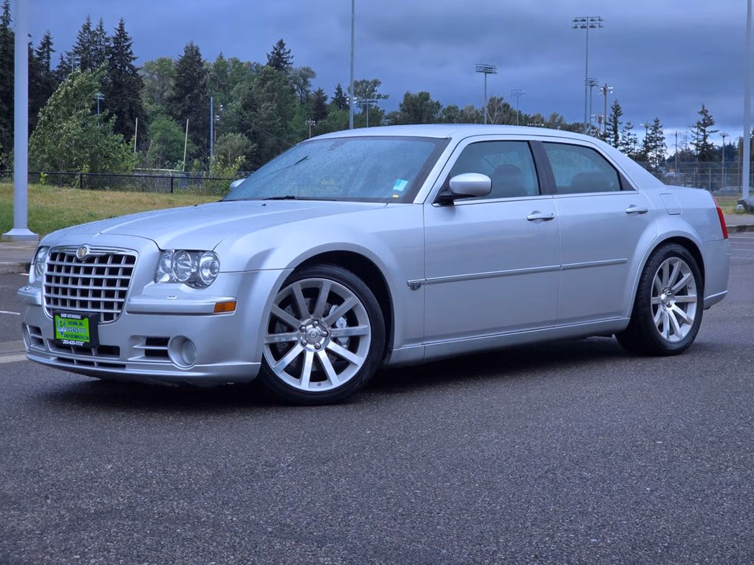 2006 Chrysler 300 SRT-8 Image 1