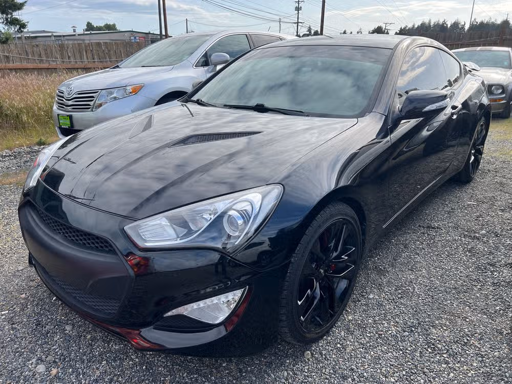 2016 Hyundai Genesis Coupe 3.8 R-Spec Image 1