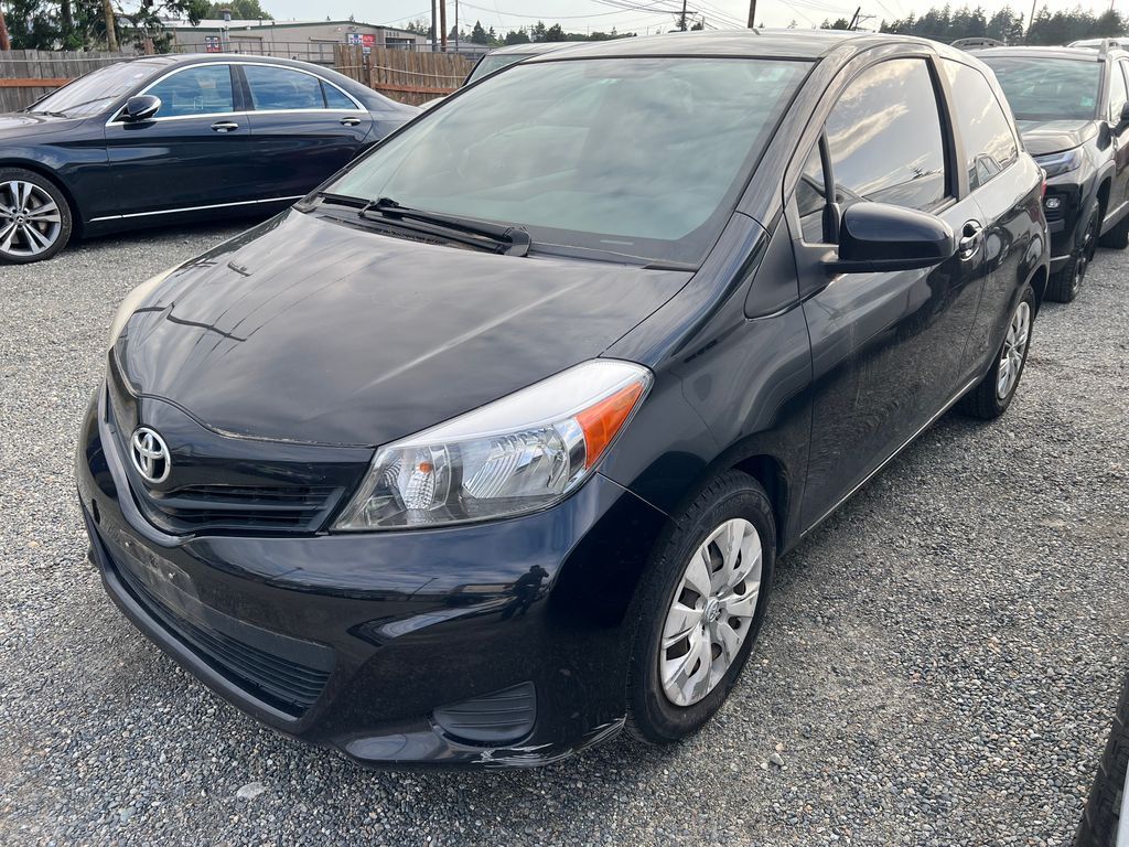 2014 Toyota Yaris L 3-Door Liftback AT's photo