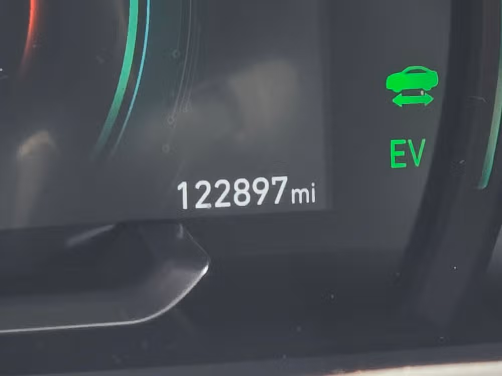 2022 Hyundai IONIQ Hybrid SE Image 13
