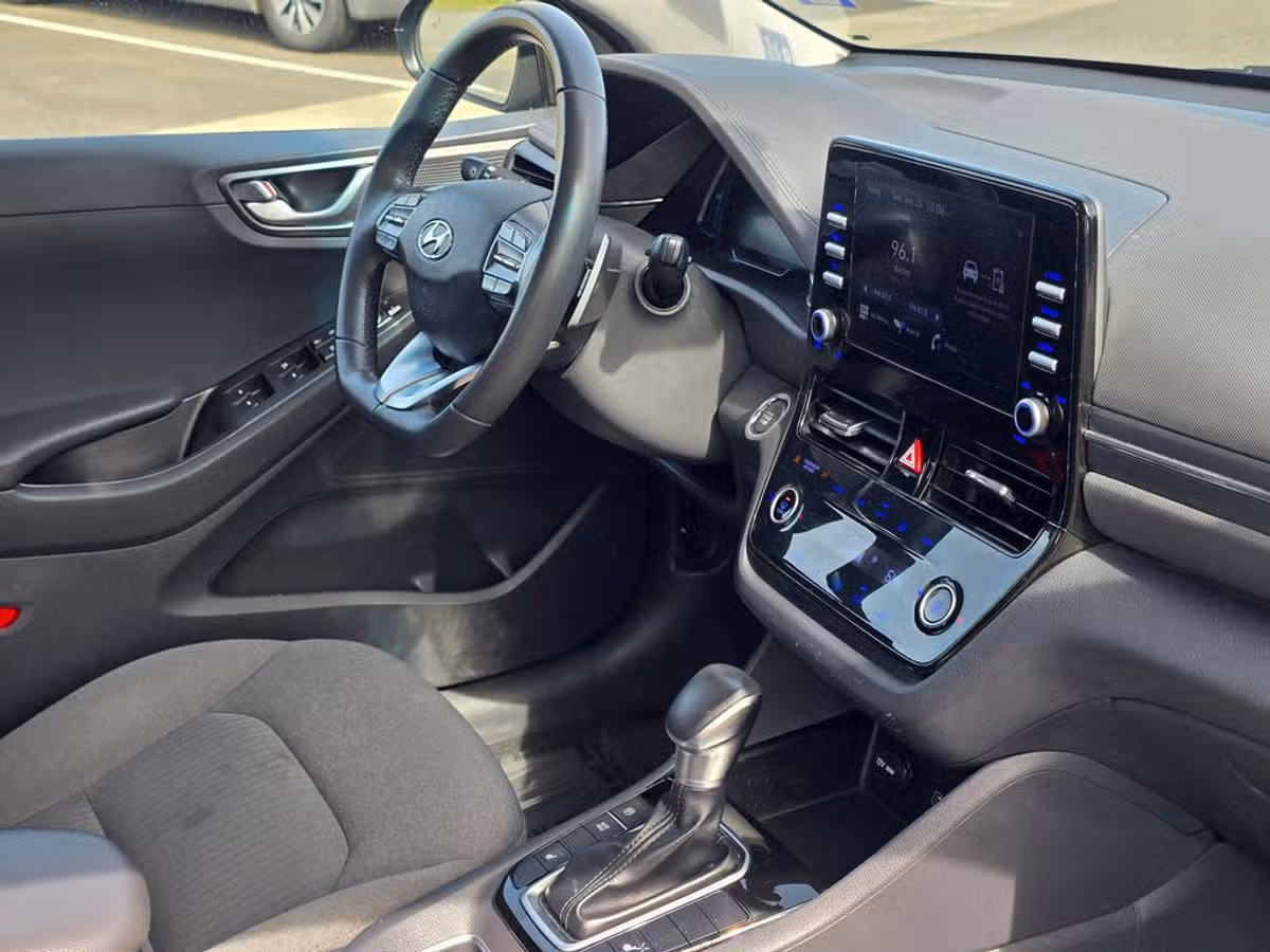 2022 Hyundai IONIQ Hybrid SE Image 20