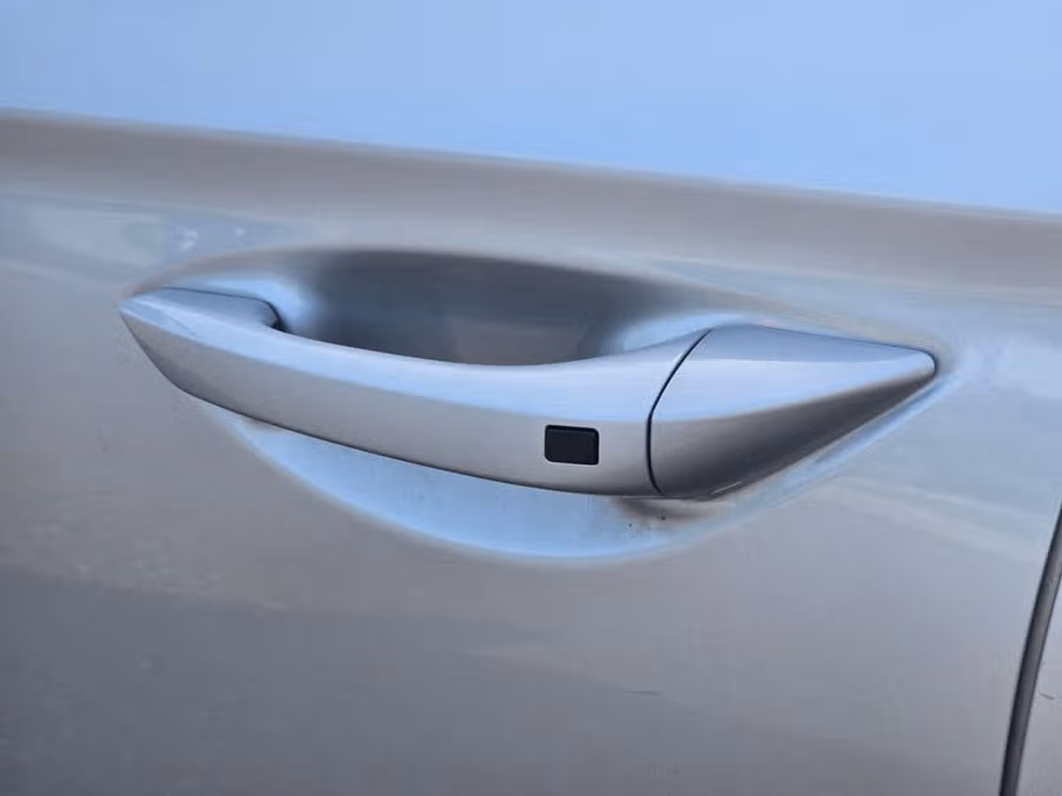 2022 Hyundai IONIQ Hybrid SE Image 11