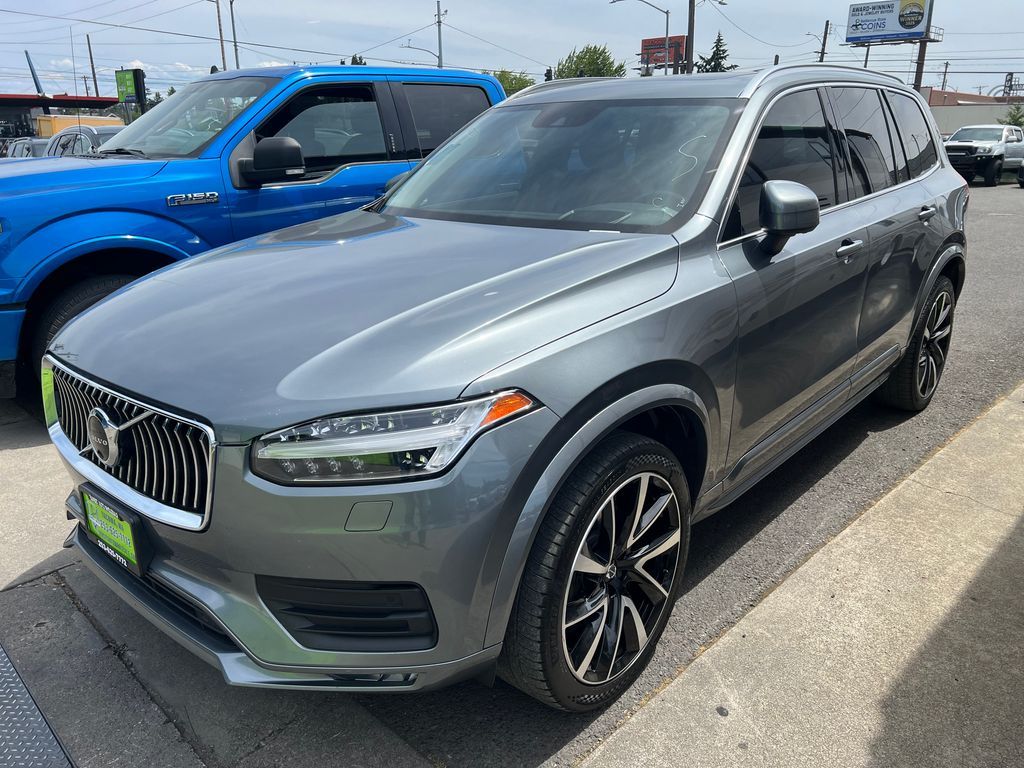 2020 Volvo XC90 T6 Momentum 6 Passenger AWD's photo