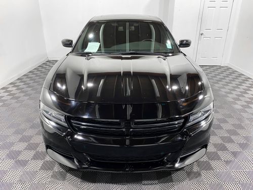 2017 Dodge Charger SXT Lower Image 2