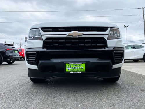 2022 Chevrolet Colorado LT Crew Cab Lower Image 1