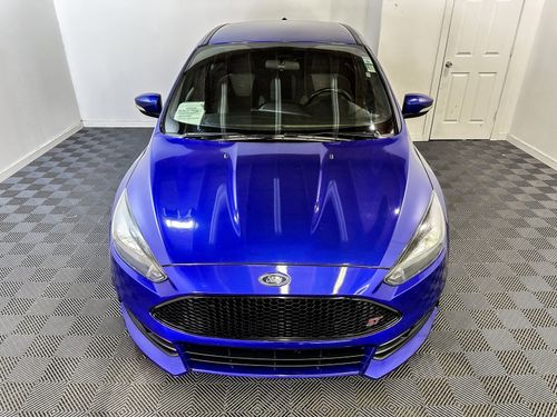 2015 Ford Focus ST Lower Image 2