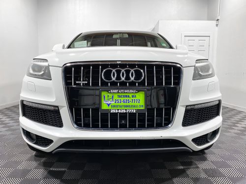2015 Audi Q7 3.0T quattro S line Prestige Lower Image 1