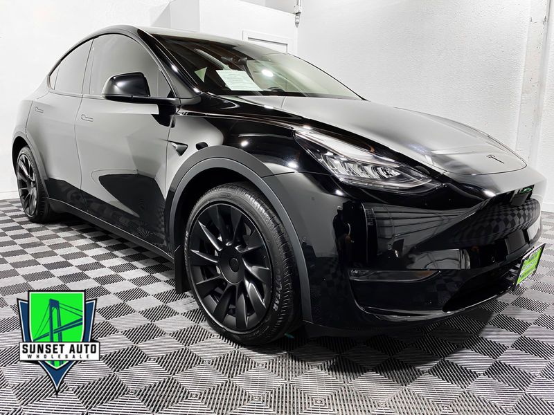 2020 Tesla Model Y Long Range Upper Image 1