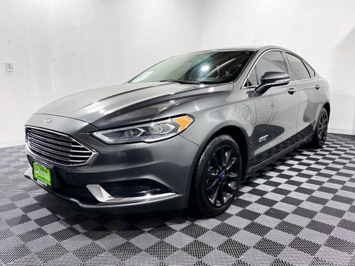 2018 Ford Fusion Energi SE Luxury Lower Image 3