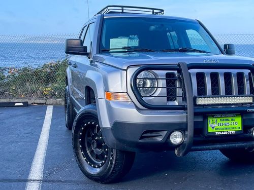 2016 Jeep Patriot Sport Lower Image 2