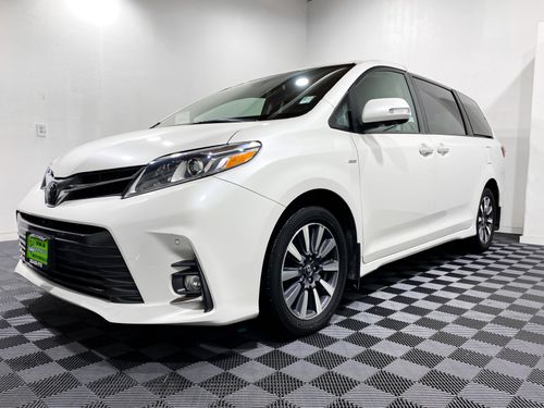 2018 Toyota Sienna Limited Premium 7-Passenger Passenger Lower Image 3