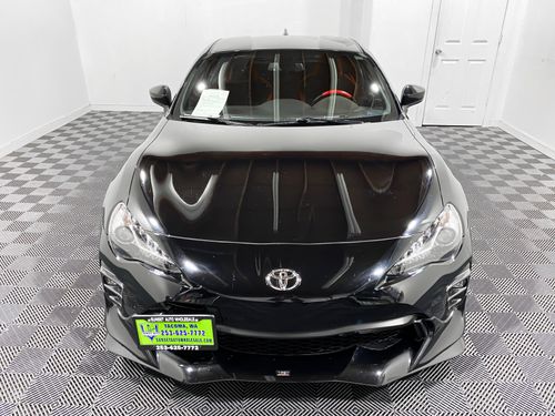 2019 Toyota 86 TRD Special Edition Lower Image 2