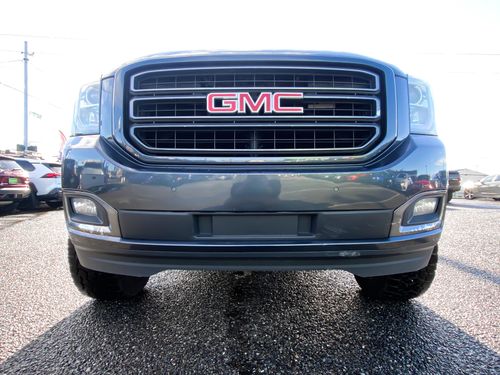 2019 GMC Yukon SLT Lower Image 1