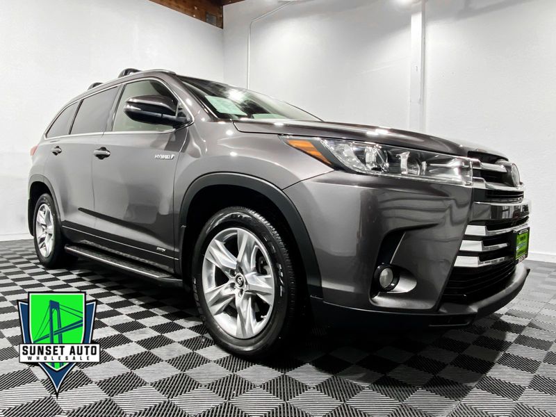 2017 Toyota Highlander Hybrid Limited Upper Image 1