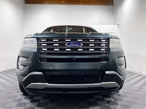 2016 Ford Explorer Limited Lower Image 1