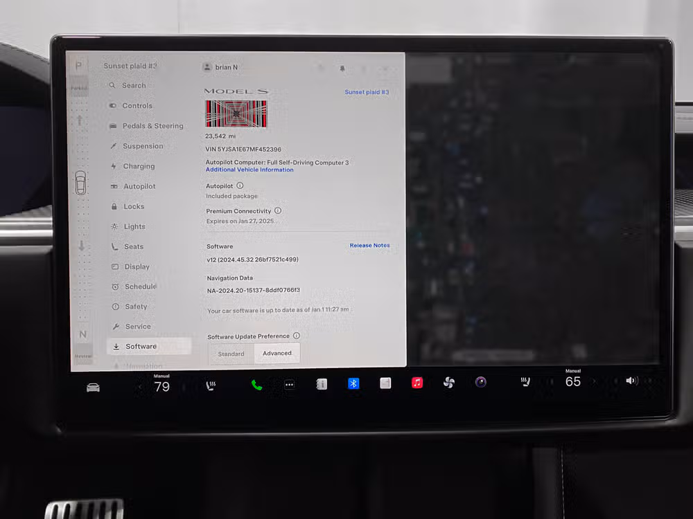 2021 Tesla Model S Plaid Image 32