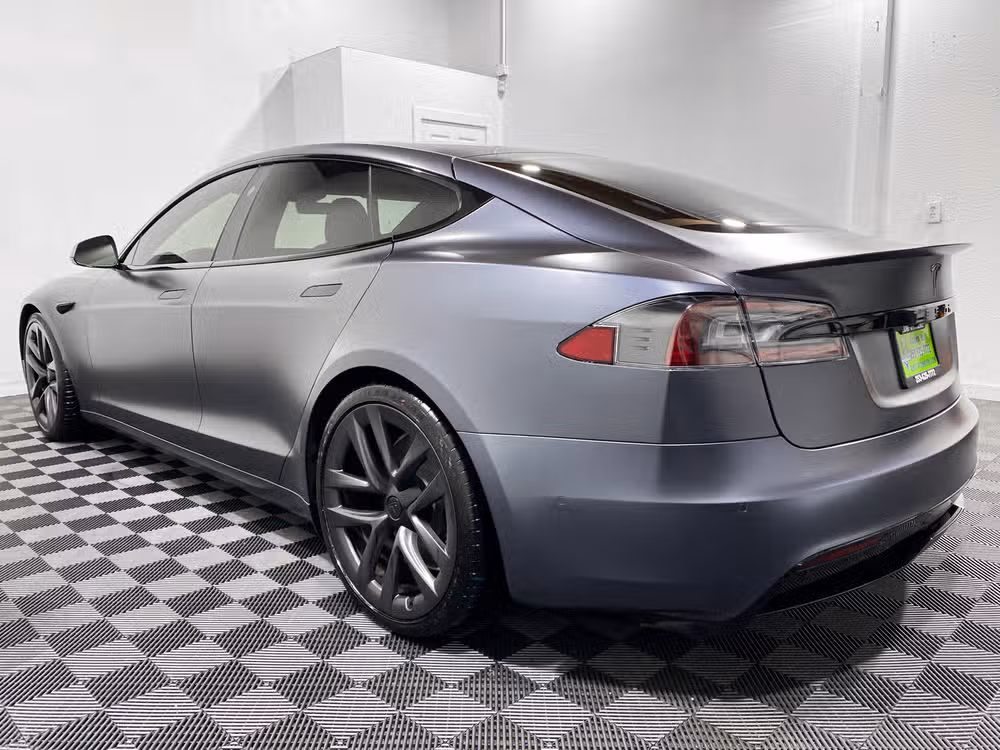 2021 Tesla Model S Plaid Image 8