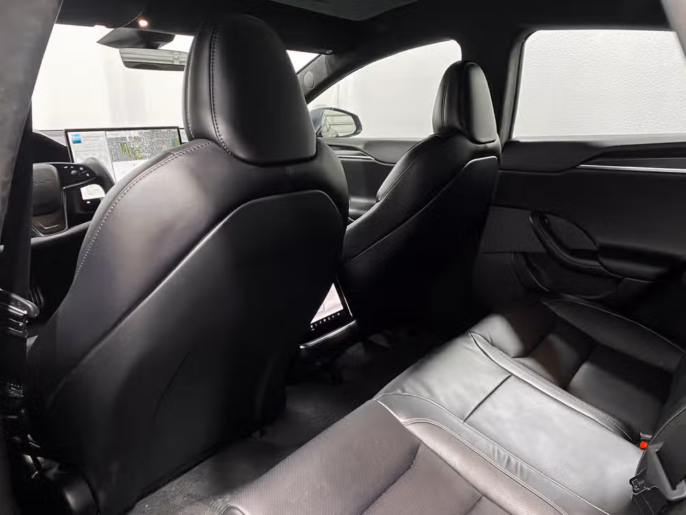 2021 Tesla Model S Plaid Image 22