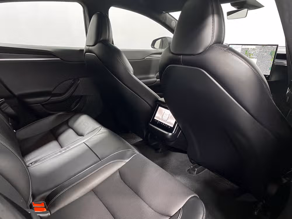 2021 Tesla Model S Plaid Image 27