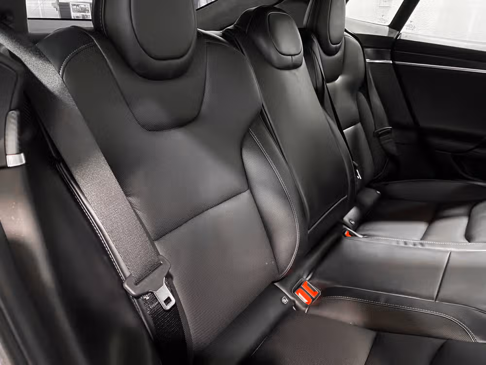 2021 Tesla Model S Plaid Image 25