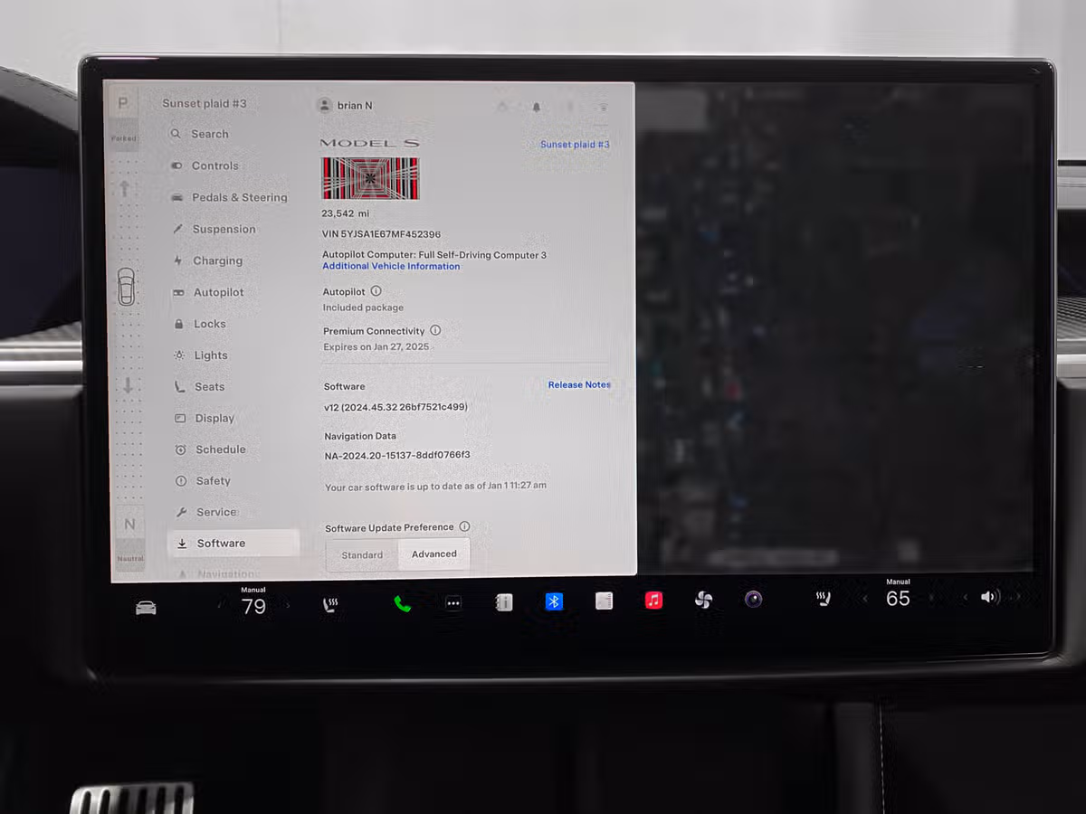 2021 Tesla Model S Plaid Image 32