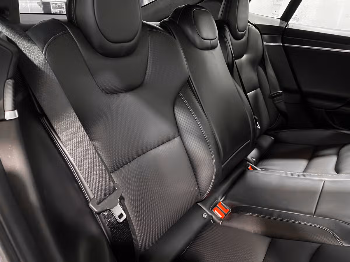 2021 Tesla Model S Plaid Image 25