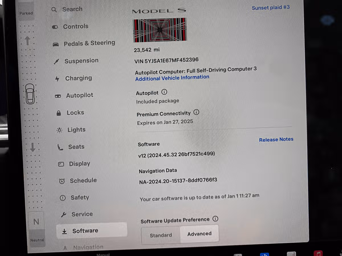 2021 Tesla Model S Plaid Image 33
