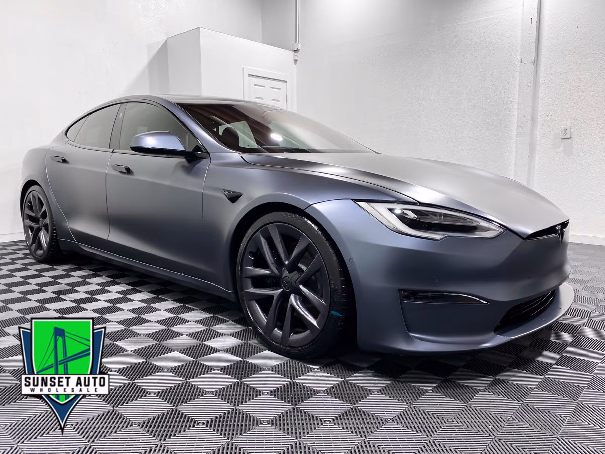 2021 Tesla Model S Plaid Image 1