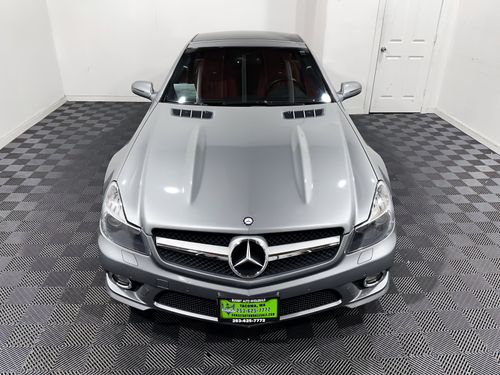 2011 Mercedes-Benz SL-Class SL 550 Lower Image 2