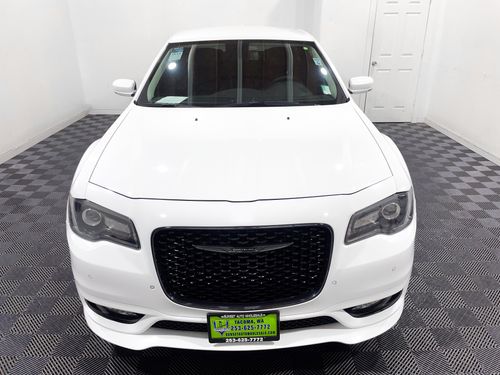 2022 Chrysler 300 Touring L Lower Image 1