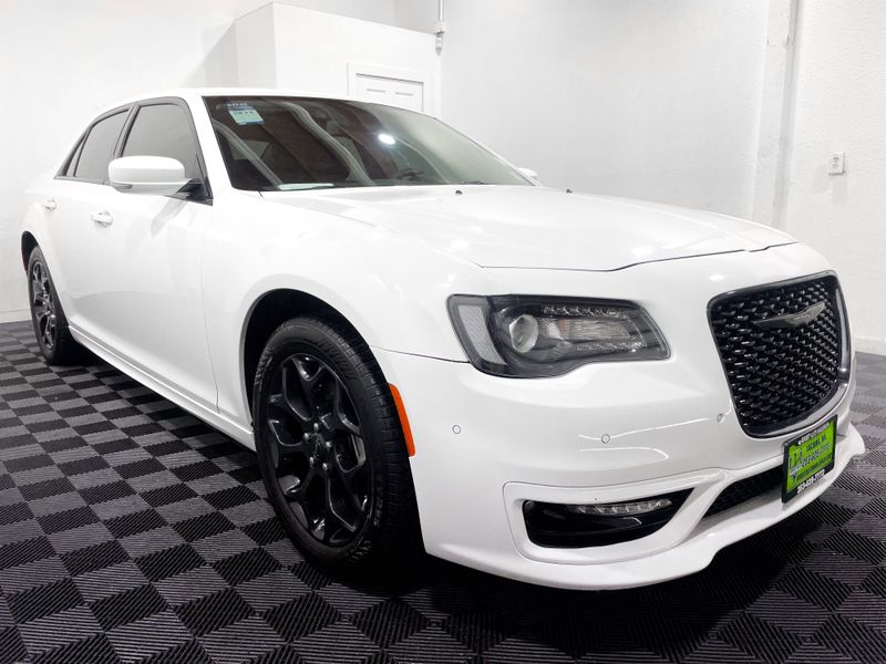 2022 Chrysler 300 Touring L Upper Image 2