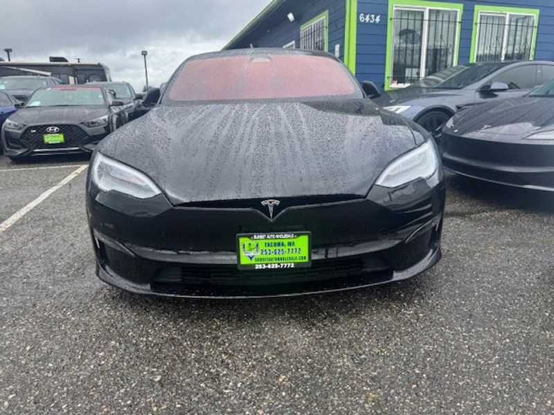 2022 Tesla Model S Plaid photo 2