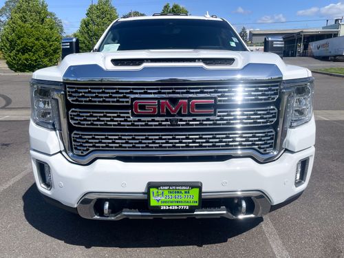 2020 GMC Sierra 3500HD Denali long bed dually Crew Cab Lower Image 2