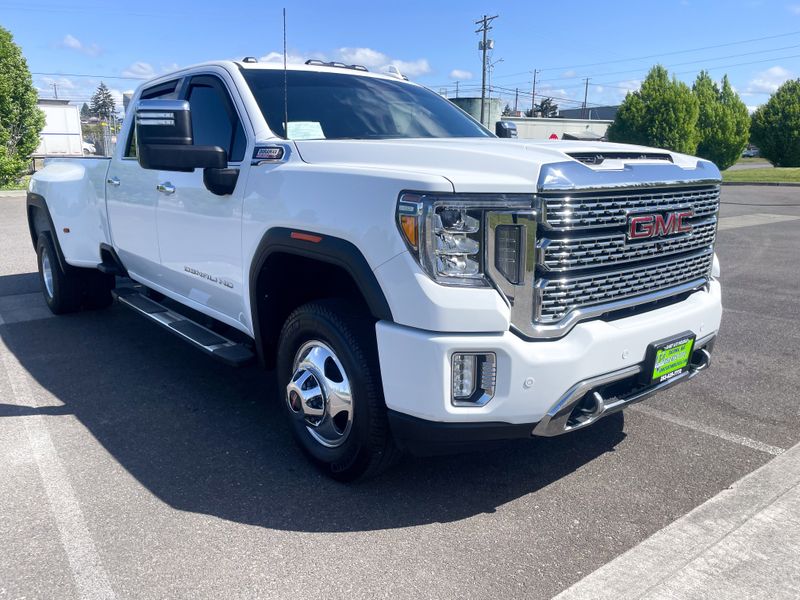 2020 GMC Sierra 3500HD Denali long bed dually Crew Cab Upper Image 2