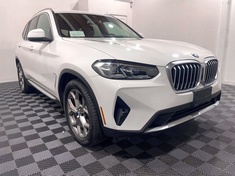 2022 BMW X3 xDrive30i Upper Image 2
