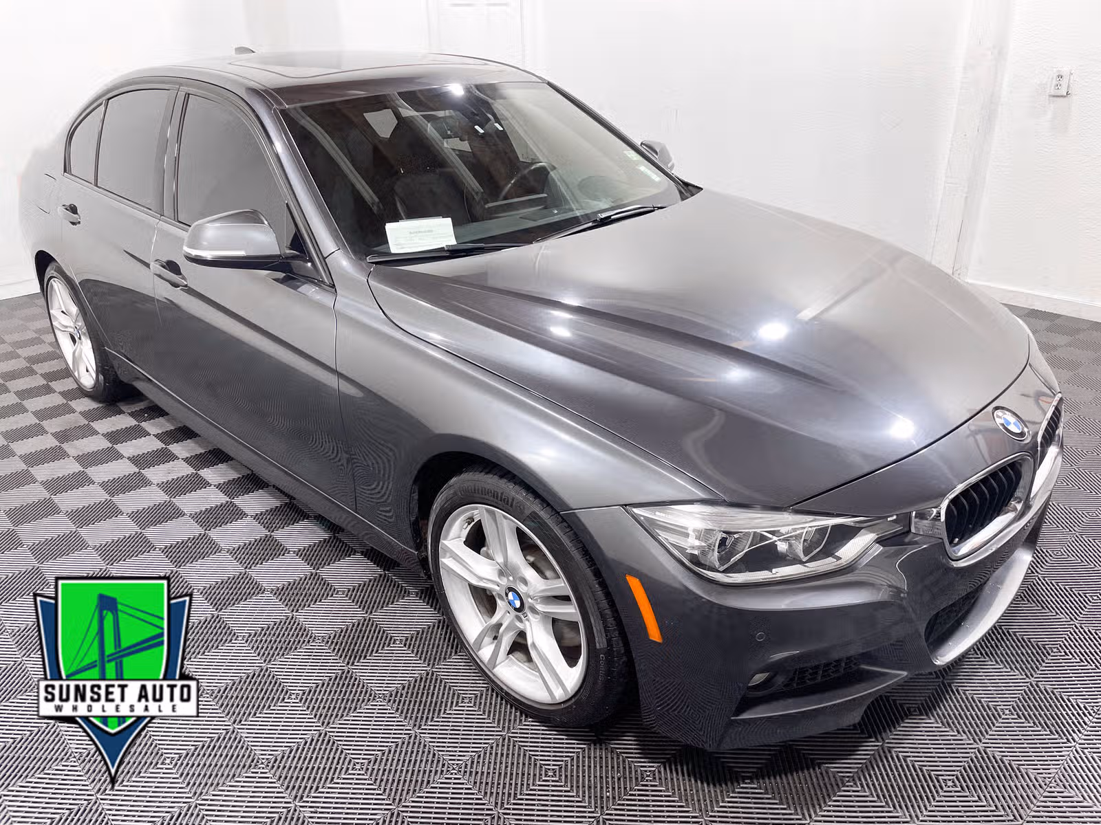 2018 BMW 3 Series 340i xDrive Upper Image 1