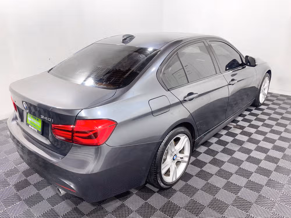 2018 BMW 3 Series 340i xDrive Image 12