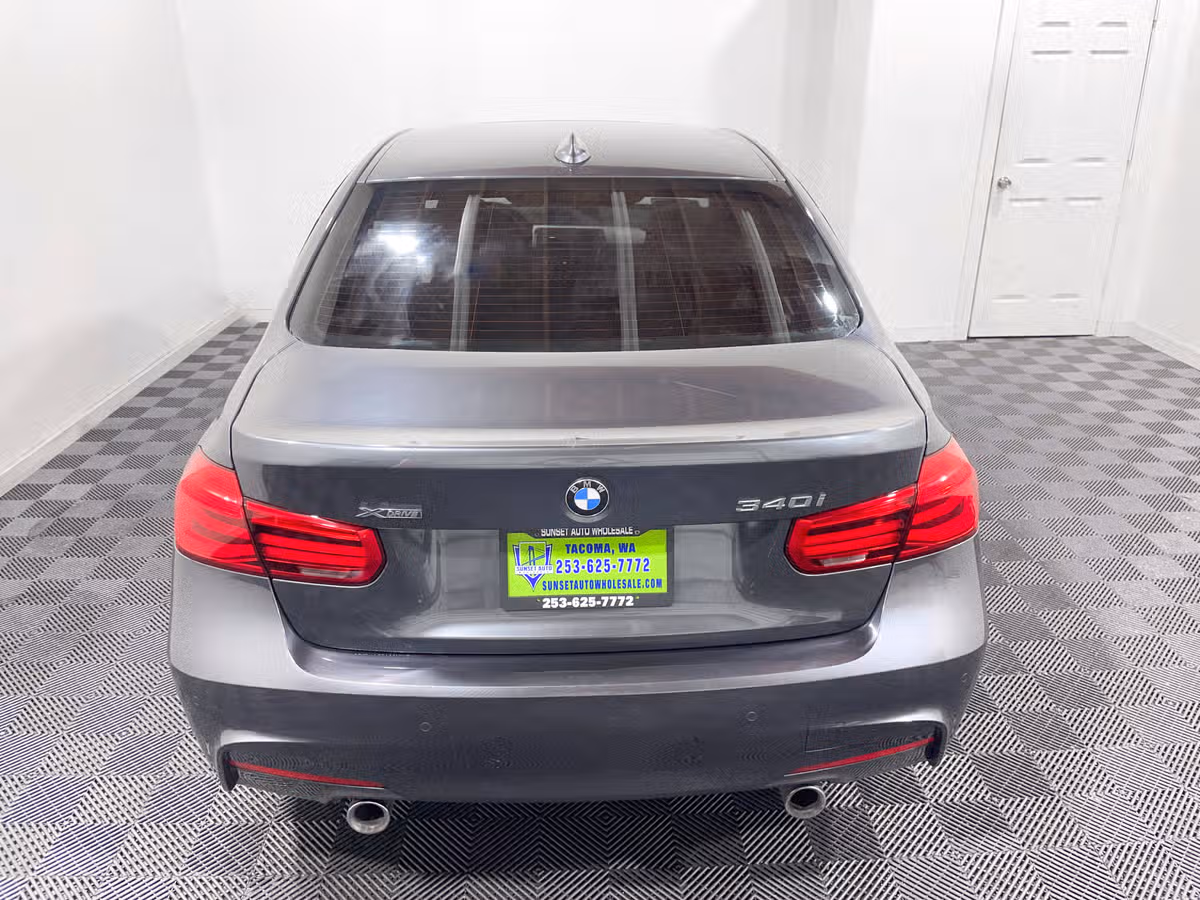 2018 BMW 3 Series 340i xDrive Image 10