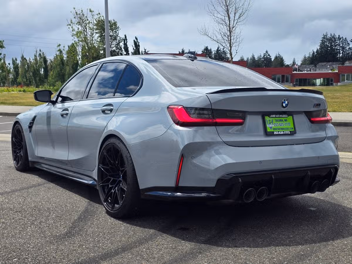 2021 BMW M3 Competition Image 4