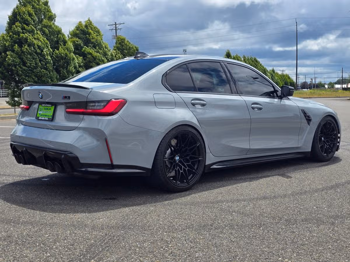 2021 BMW M3 Competition Image 6