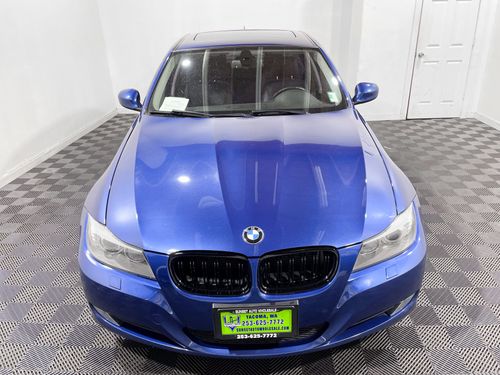 2010 BMW 3 Series 328i xDrive Lower Image 1