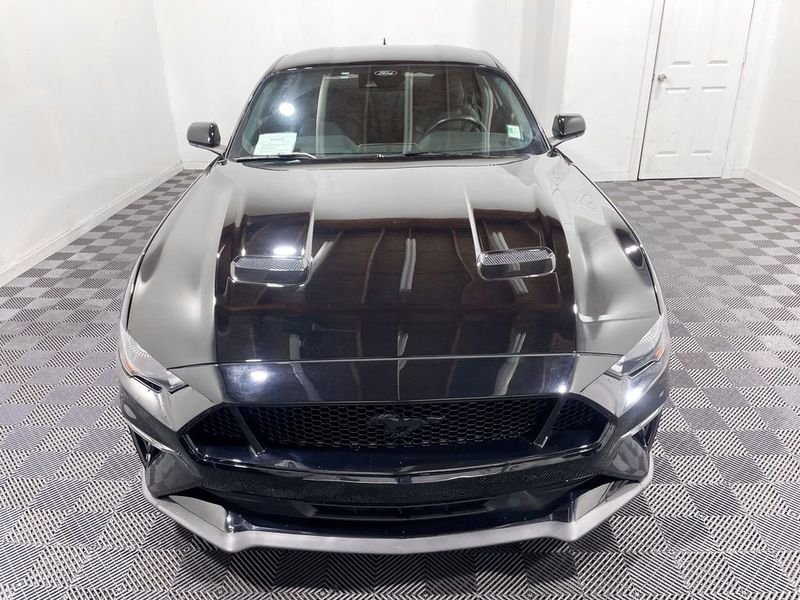 2021 Ford Mustang GT Upper Image 2