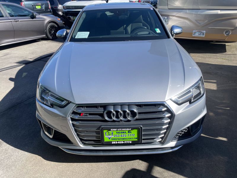 2019 Audi S4 Base Prestige photo 2