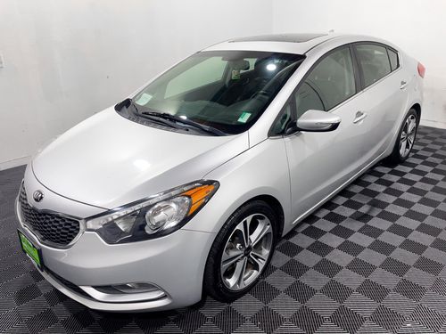 2016 Kia Forte EX Lower Image 3