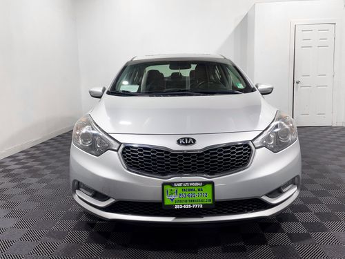 2016 Kia Forte EX Lower Image 2