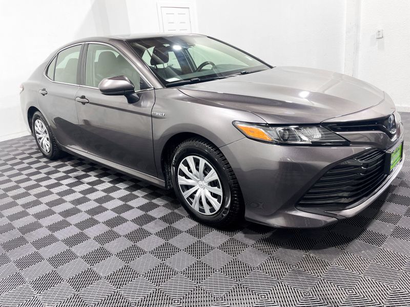 2020 Toyota Camry Hybrid LE Upper Image 2