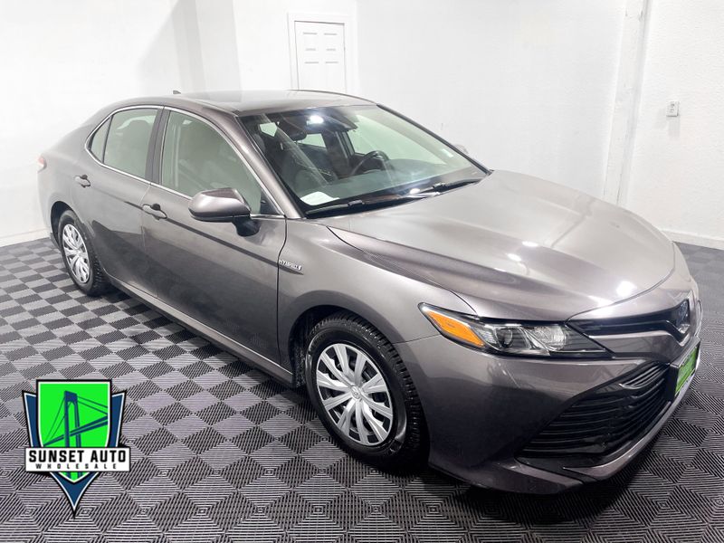 2020 Toyota Camry Hybrid LE Upper Image 1