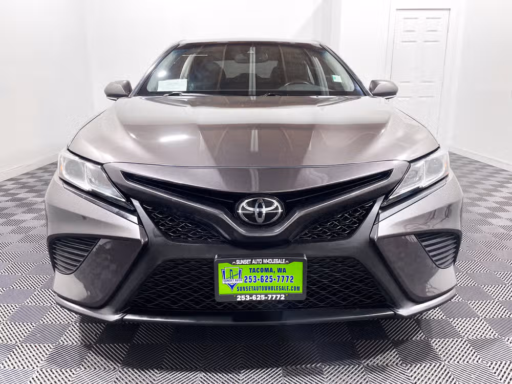 2019 Toyota Camry SE Image 5