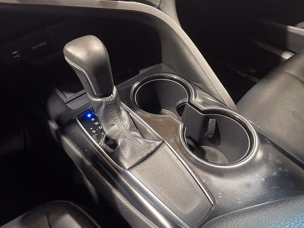 2019 Toyota Camry SE Image 20