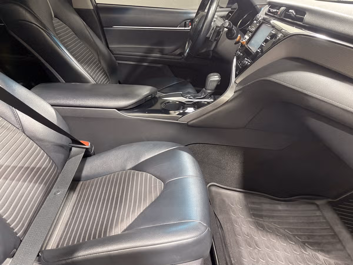 2019 Toyota Camry SE Image 23